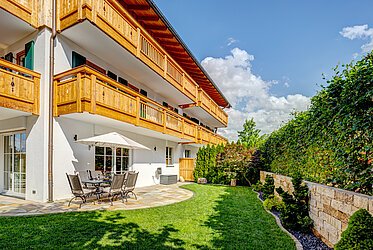Bad Wiessee: Trilocale - soggiorno di lusso con giardino