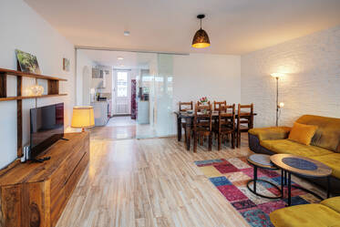 Mittersendling: appartamento di 3 locali con balcone coperto